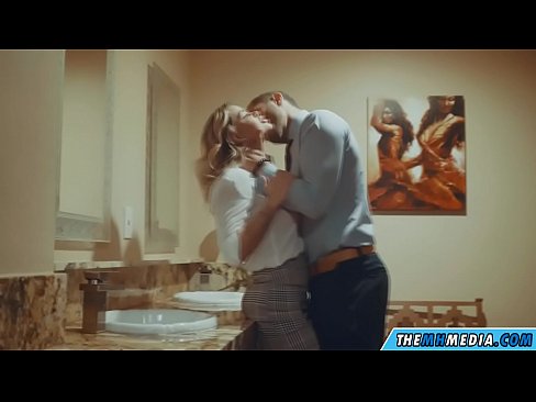❤️ Nuair a mheallann blonde busty tú i seomra scíthe poiblí ❤️❌ Físeán gnéis ag ga.pornolemon.ru ❤